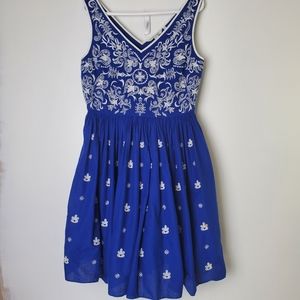Boden Sleeveless Embroidered Dress